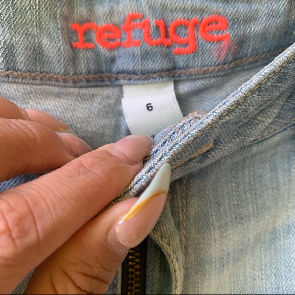 REFUGEE JEAN SHORTS - Picture 5 of 7